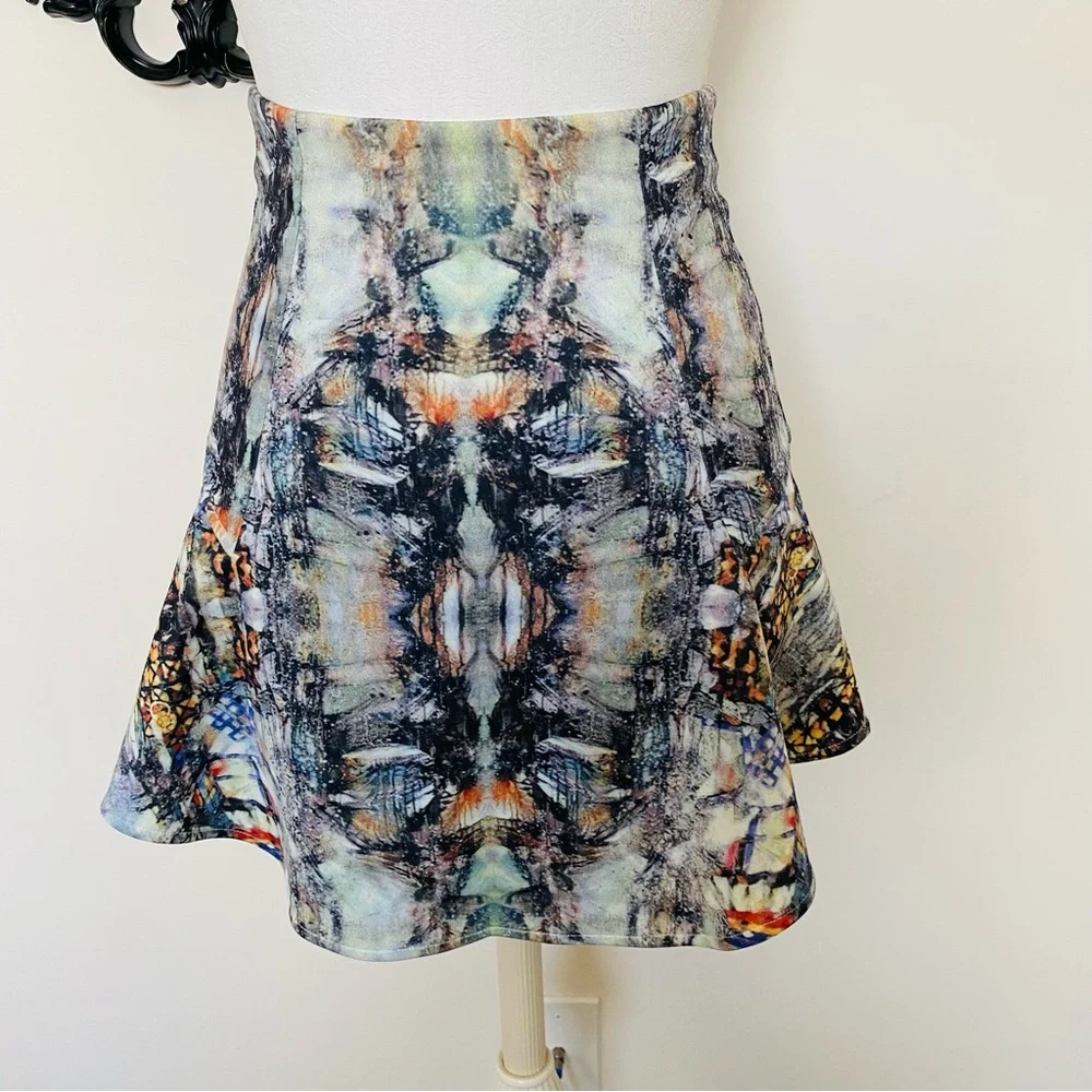 Funktional Artsy Print Matching Short Sleeve Shirt and High Waist Skirt Set